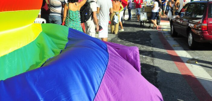 Aprovada lei na Câmara de João Pessoa que veta a participação de crianças em Paradas Gays
