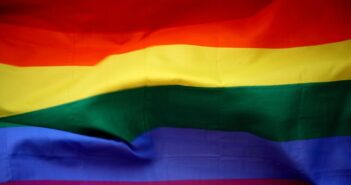LGBTQ+, gays, homossexuais, parada gay, homossexualidade (Imagem ilustrativa) — Foto: Sharon McCutcheon / Unsplash / Divulgação