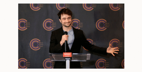 Daniel Radcliffe promete não recuar nos direitos LGBT após repreensão de JK Rowling